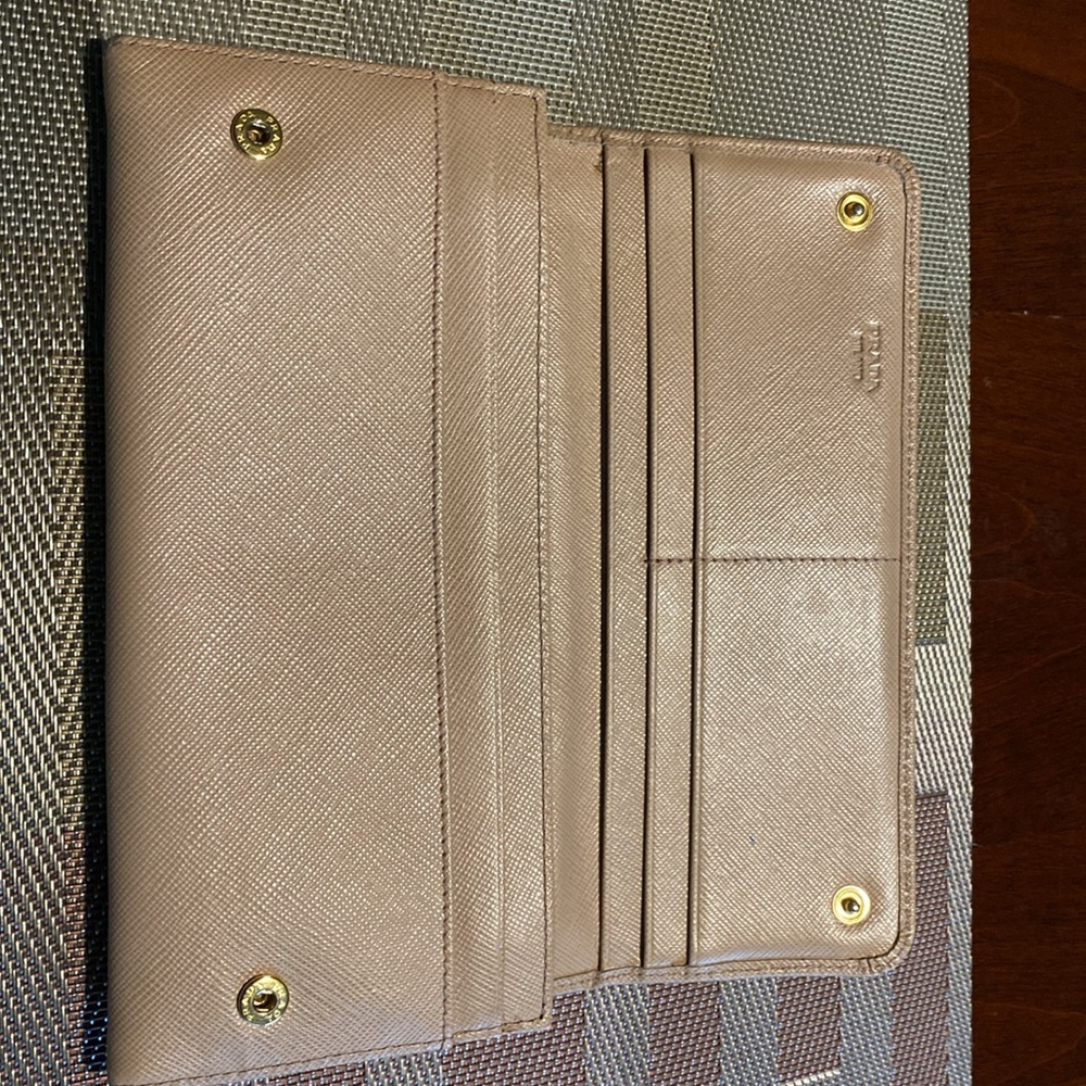 PRADA Leather Wallet - Picture 4 of 15